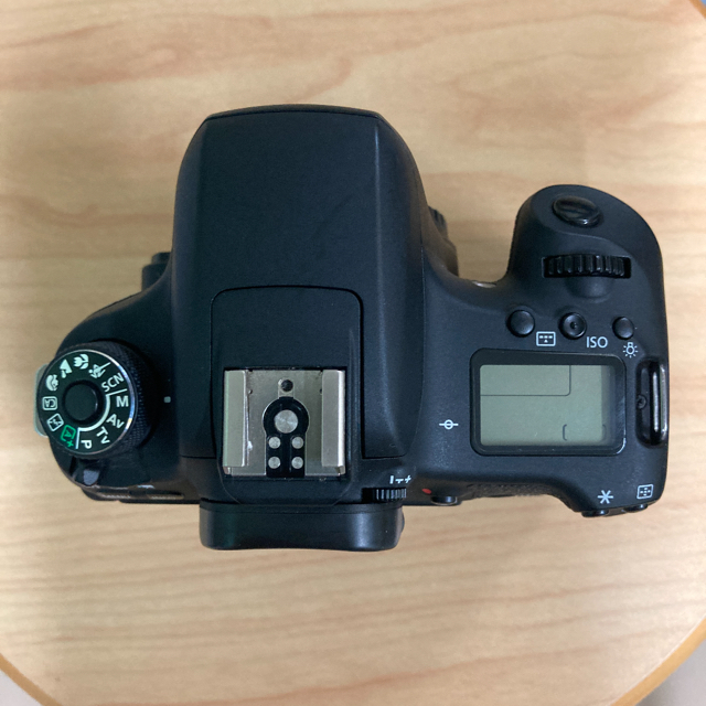 Canon EOS 8000D ボディCanon