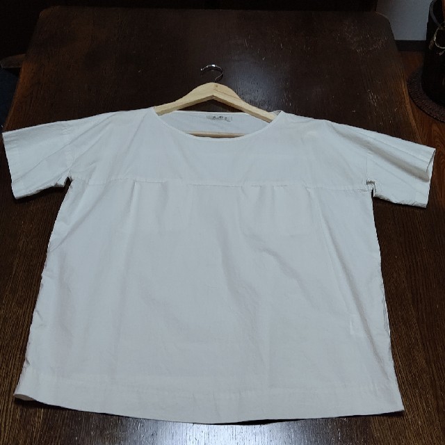 ACNE(アクネ)のアクネ  ブラウス  オフホワイト レディースのトップス(シャツ/ブラウス(半袖/袖なし))の商品写真