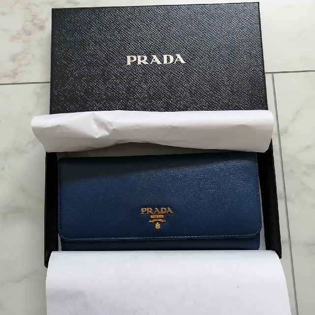 PRADA プラダ 長財布 ブルー