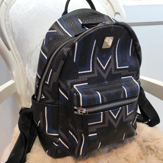 エムシーエム(MCM)の☆美品☆MCM バックパック　リュック　ヴィセトス(リュック/バックパック)