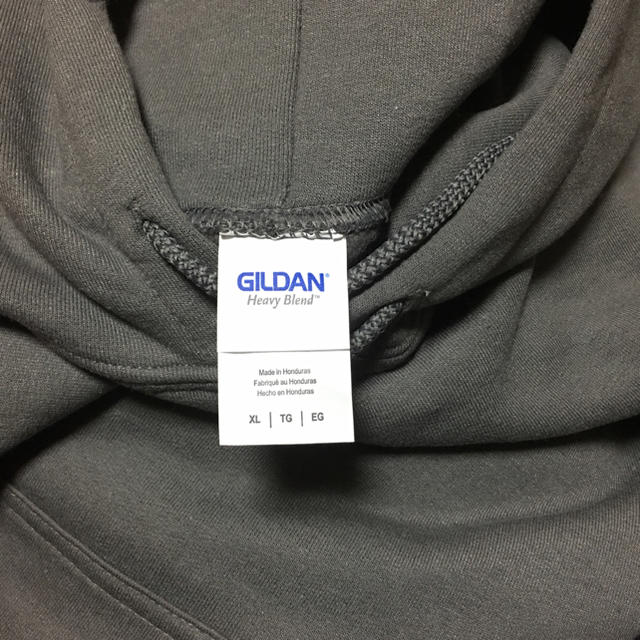 GILDAN(ギルタン)の新品 GILDAN ギルダン カブリパーカー チャコールグレー XL メンズのトップス(パーカー)の商品写真