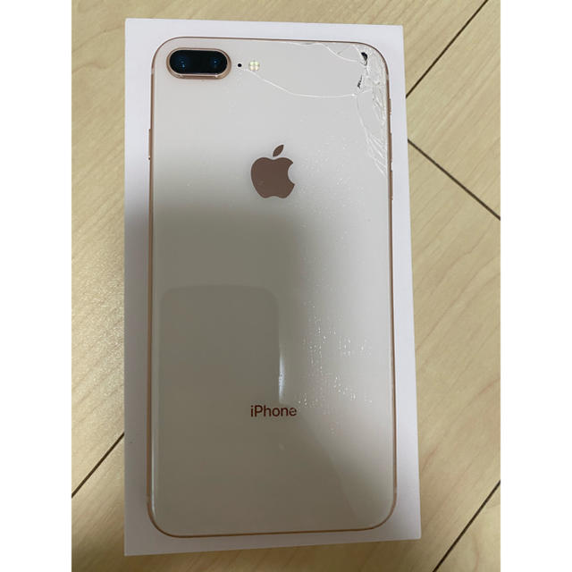 iPhone 8plusスマートフォン本体