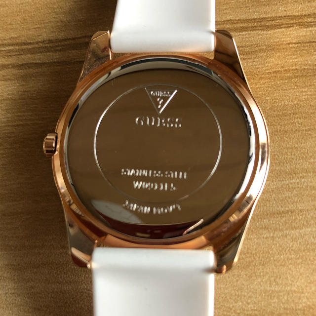 GUESS(ゲス)のゲス GUESS 女性用 腕時計 レディース ウォッチ ピンク W0911L5 レディースのファッション小物(腕時計)の商品写真