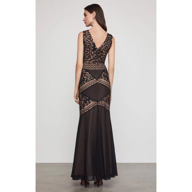 BCBGMAXAZRIA(ビーシービージーマックスアズリア)の❤️BCBG 2020新作　新品　黒ワンピース　ドレス　綺麗 レディースのフォーマル/ドレス(ロングドレス)の商品写真