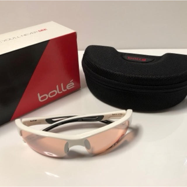 bolle(ボレー)のBolle ボレー　スポーツサングラス　BoltS シャイニーホワイト メンズのファッション小物(サングラス/メガネ)の商品写真