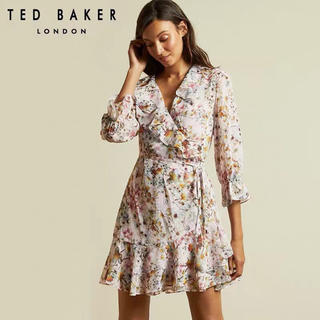 テッドベイカー(TED BAKER)の❤️ ★2020【新作】Ted Baker 新品　花柄ワンピース　綺麗レディース(ひざ丈ワンピース)