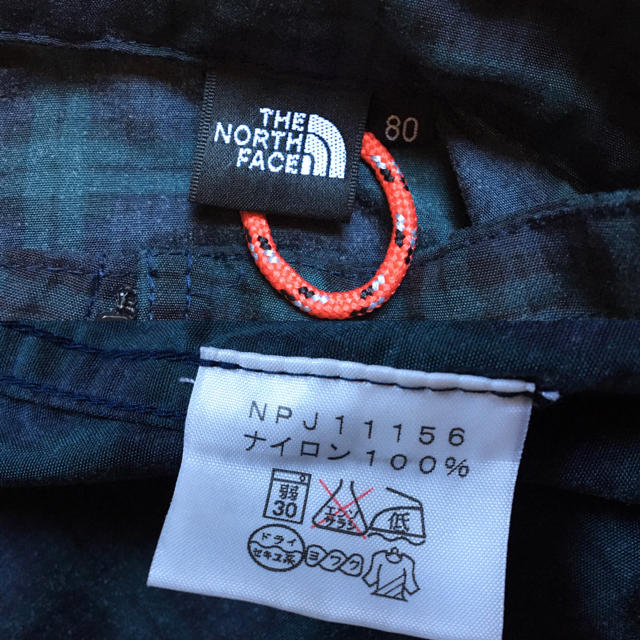 THE NORTH FACE(ザノースフェイス)のkaku様専用　帽子とTHE NORTH FACEフード付きキッズベスト80cm キッズ/ベビー/マタニティのベビー服(~85cm)(ジャケット/コート)の商品写真