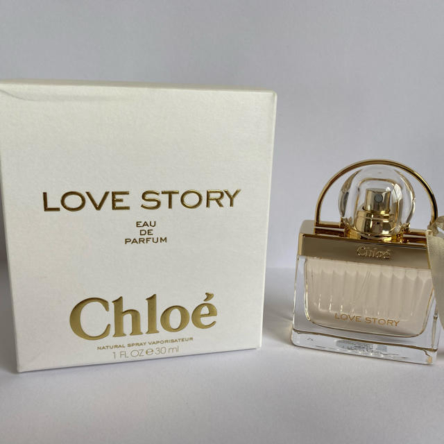 Chloe(クロエ)のクロエ　ラブストーリー　オーデパルファム　香水　30ml  コスメ/美容の香水(香水(女性用))の商品写真
