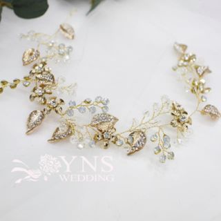 YNS WEDDING ヘッドアクセサリー未使用(ヘッドドレス/ドレス)