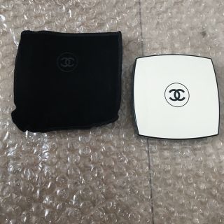 シャネル(CHANEL)のシャネル  CHANEL レベージュ プードル　ベルミン　NO.25(フェイスパウダー)