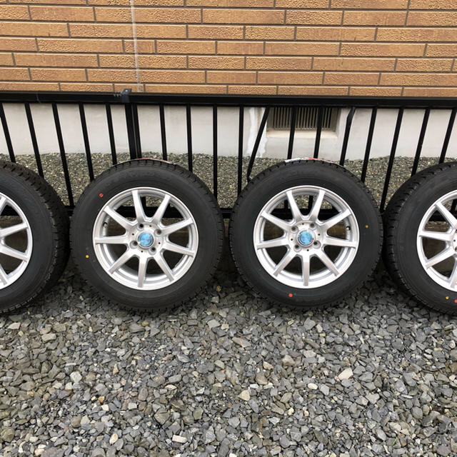 新品スタッドレス　新品アルミホイールセット　165/70R14