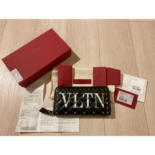 ヴァレンティノガラヴァーニ(valentino garavani)の【極美品】VLTN Valentino ヴァレンティノ スタッズ 長財布 黒(財布)