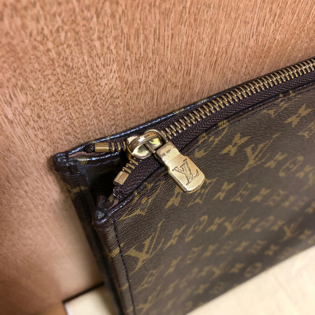 LOUIS VUITTON(ルイヴィトン)のLouis Vuitton ポッシュドキュマン ドキュメントケース A4 メンズのバッグ(セカンドバッグ/クラッチバッグ)の商品写真