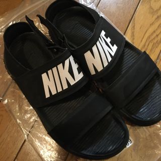 ナイキ(NIKE)のNIKE ナイキ　サンダル　黒(サンダル)