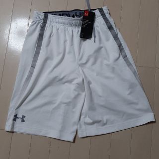 アンダーアーマー(UNDER ARMOUR)のUNDER ARMOUR ハーフパンツXXLサイズ　アンダーアーマー(ショートパンツ)