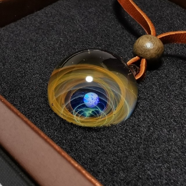 正規品】宇宙ガラス +α ホワイトオパール 専用台座付き