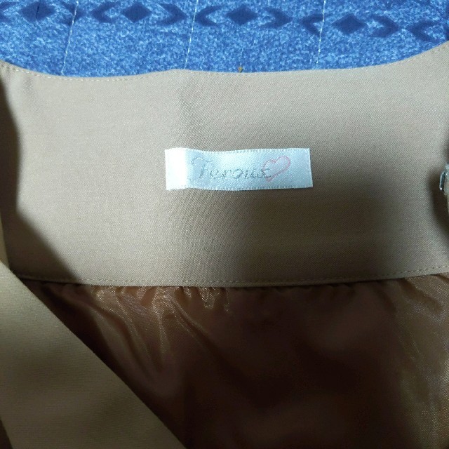 Feroux(フェルゥ)のFeroux　ベージュスカート レディースのスカート(ひざ丈スカート)の商品写真