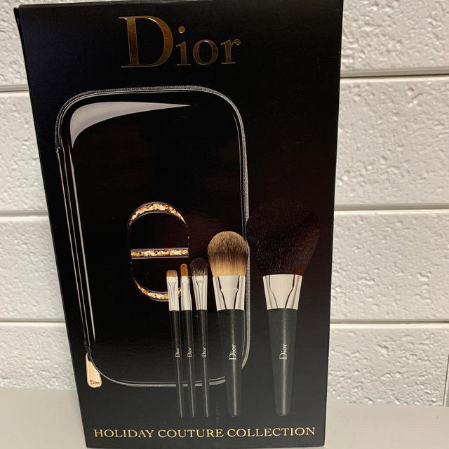 Dior(ディオール)のDior  メイクブラシ コスメ/美容のメイク道具/ケアグッズ(ブラシ・チップ)の商品写真