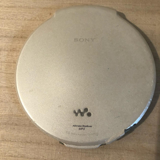 SONY CD WALKMAN D-NE20 ジャンク品 不良品 - ポータブルプレーヤー