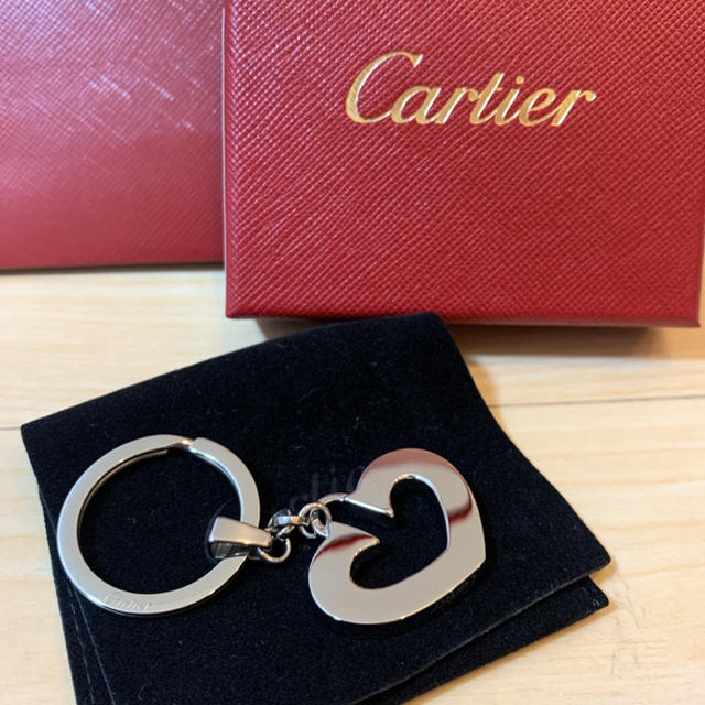 Cartier(カルティエ)の新品未使用☆Cartier キーホルダー レディースのファッション小物(キーホルダー)の商品写真