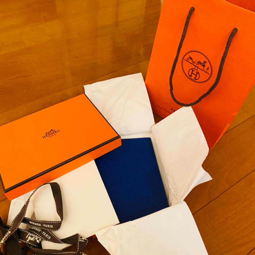 Hermes(エルメス)のHERMESパスポートケース確実本物エプソン☆美品 レディースのファッション小物(パスケース/IDカードホルダー)の商品写真