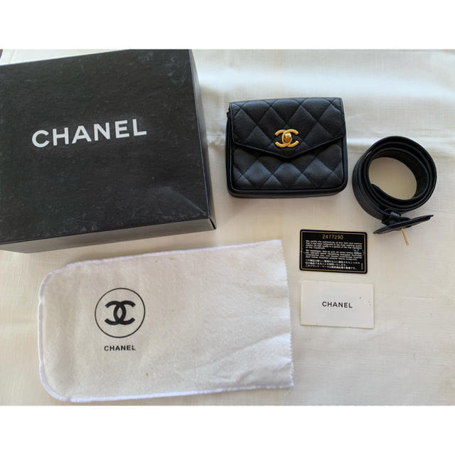 CHANEL(シャネル)のCHANEL ヴィンテージウエストポーチ レディースのバッグ(ボディバッグ/ウエストポーチ)の商品写真