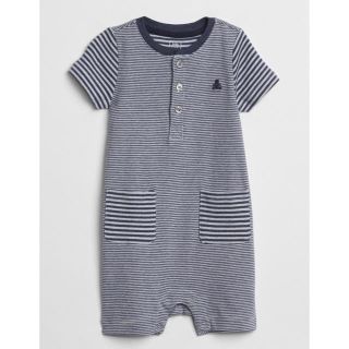 ベビーギャップ(babyGAP)のbaby GAPフェイバリットストライプポケットショートオール(ロンパース)