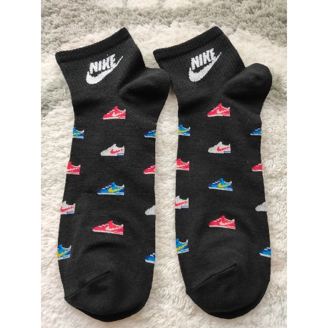 NIKE(ナイキ)のNIKE 靴下 26〜28cm ソックス 3足セット メンズのレッグウェア(ソックス)の商品写真