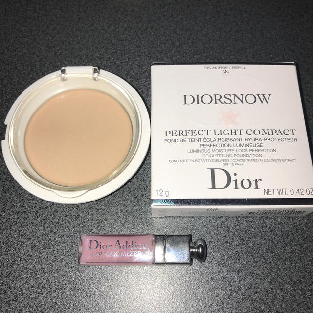 Dior(ディオール)のDior スノーパーフェクトライト コンパクトファンデーション 2N リフィル コスメ/美容のベースメイク/化粧品(ファンデーション)の商品写真