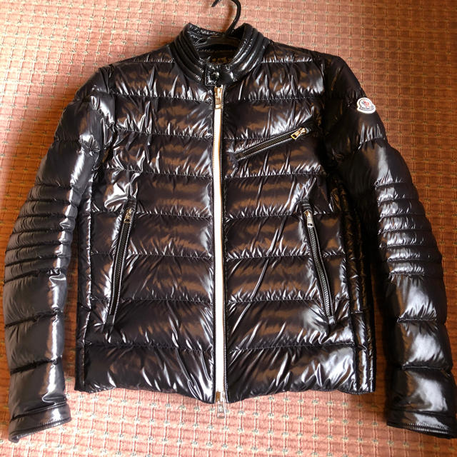 MONCLER(モンクレール)の正規品 モンクレール ２ 濃紺 イタリア購入 ダウンジャケット メンズのジャケット/アウター(ダウンジャケット)の商品写真