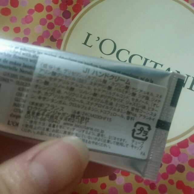 L'OCCITANE(ロクシタン)のラピ❤さま専用 コスメ/美容のボディケア(ハンドクリーム)の商品写真