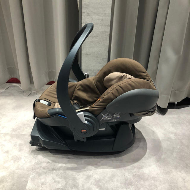 STOKKE ISOFIX固定 イージーゴー モジュラー by ビーセーフ ISOFIXベース 0か月~ - 4