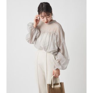 ミスティック(mystic)の【CHANEL様専用】シアースタンドギャザーブラウス(シャツ/ブラウス(長袖/七分))