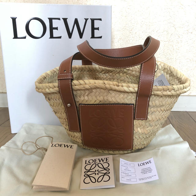 LOEWE(ロエベ)の新品タグ付 LOEWE ロエベ かごバッグ S スモール BasketBag レディースのバッグ(かごバッグ/ストローバッグ)の商品写真