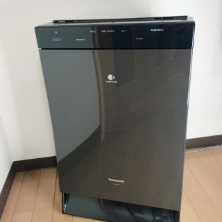 パナソニック(Panasonic)のきょうさん専用　Panasonic 空気清浄機　F-VC70XL 2016年製造(空気清浄器)