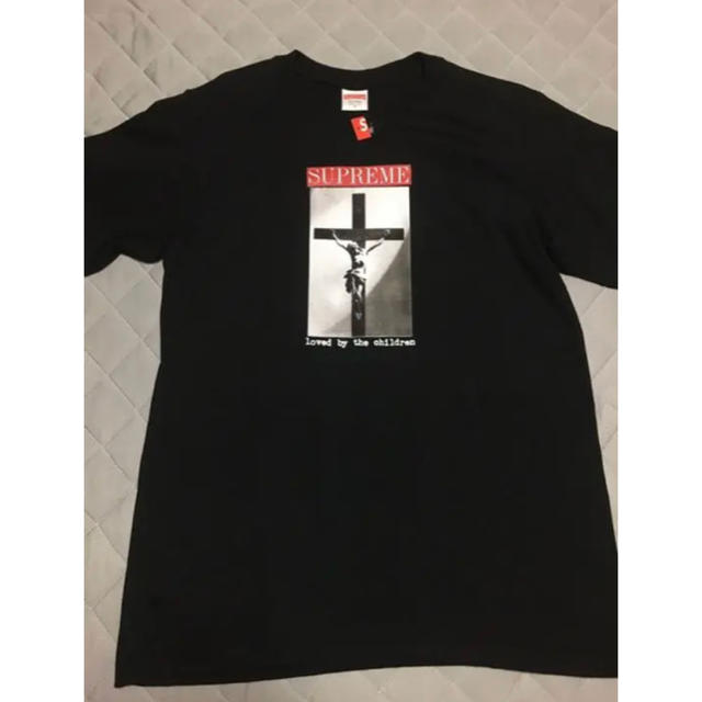 supreme loved by the children tee