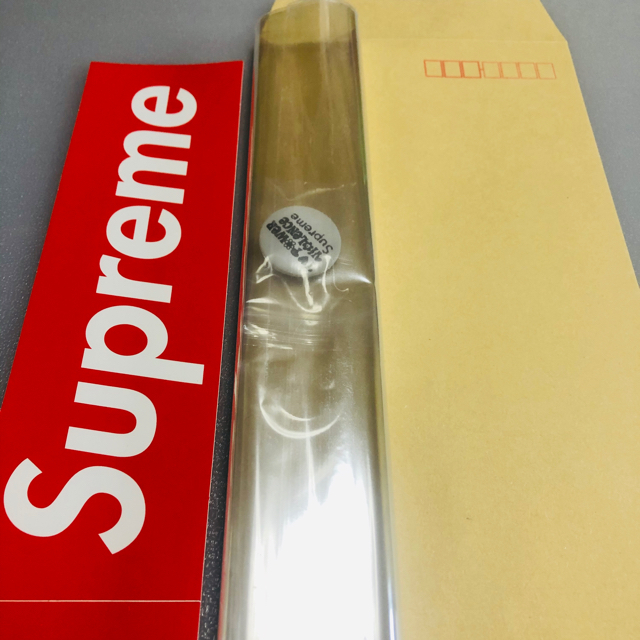 Supreme(シュプリーム)のSupreme 缶バッチ エンタメ/ホビーのおもちゃ/ぬいぐるみ(その他)の商品写真