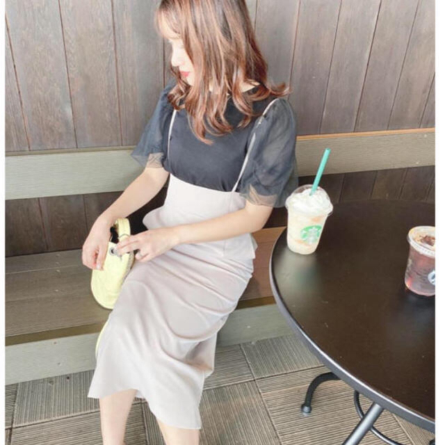 GU(ジーユー)の✨sunnytomato様　ご専用✨　GU サスペンダー付　ナロースカート  レディースのスカート(その他)の商品写真