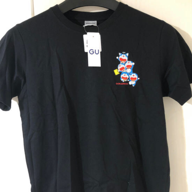 Design Tshirts Store graniph(グラニフ)のDesignTshirts ウルトラマン、ドラえもんTシャツ2点セット エンタメ/ホビーのおもちゃ/ぬいぐるみ(キャラクターグッズ)の商品写真