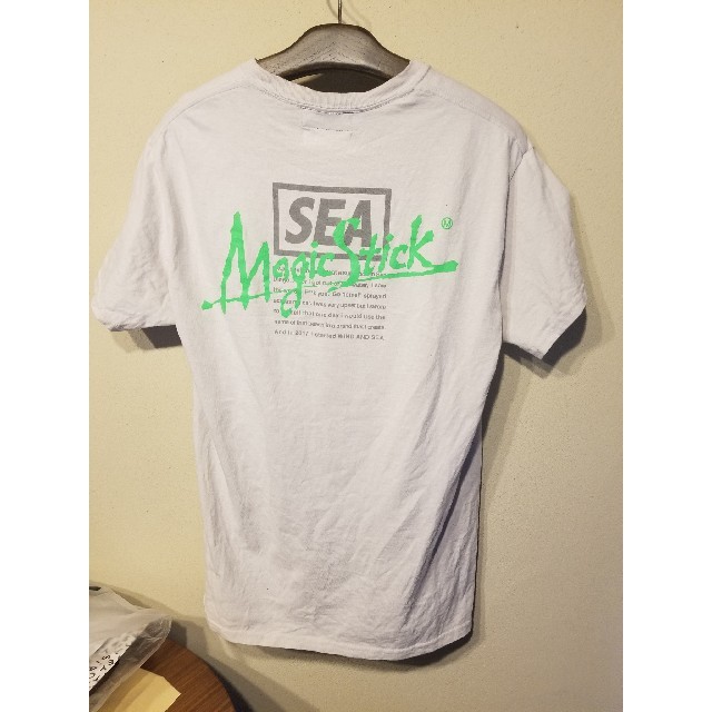 SEA(シー)のWINDANDSEA×magicstickTシャツ メンズのトップス(Tシャツ/カットソー(半袖/袖なし))の商品写真