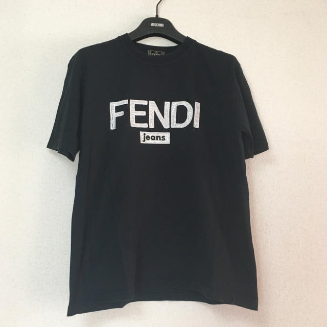 FENDI(フェンディ)の【FENDI】 ユニセックス ロゴ Tシャツ ブラック レディースのトップス(Tシャツ(半袖/袖なし))の商品写真