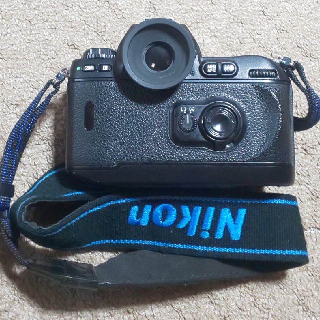 Nikon(ニコン)のNikon  F100  70-210mm ズームレンズ付きsakura@様専用 スマホ/家電/カメラのカメラ(フィルムカメラ)の商品写真