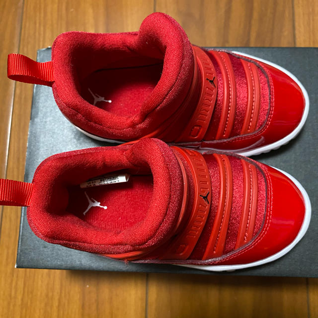 専用⭐︎JORDAN 11 RETRO LITTLE FLEX TD RED  キッズ/ベビー/マタニティのキッズ靴/シューズ(15cm~)(スニーカー)の商品写真