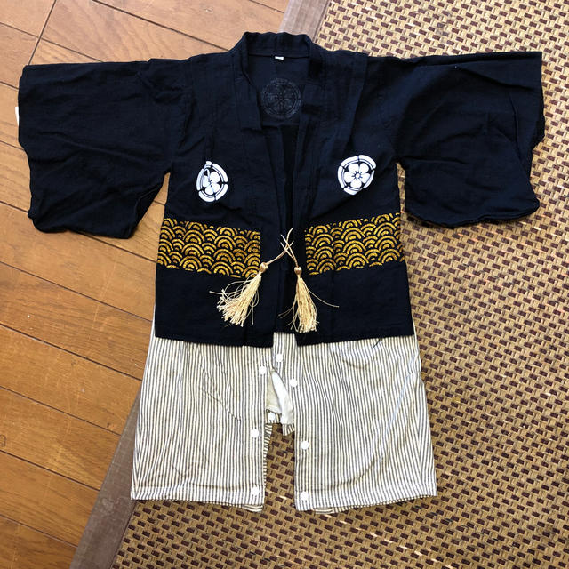 美品！男の子袴ロンパース　90 キッズ/ベビー/マタニティのキッズ服男の子用(90cm~)(和服/着物)の商品写真