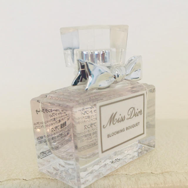 Christian Dior(クリスチャンディオール)の♡ミスディオール ブルーミングブーケ　オードゥトワレ　5ml♡ コスメ/美容の香水(香水(女性用))の商品写真