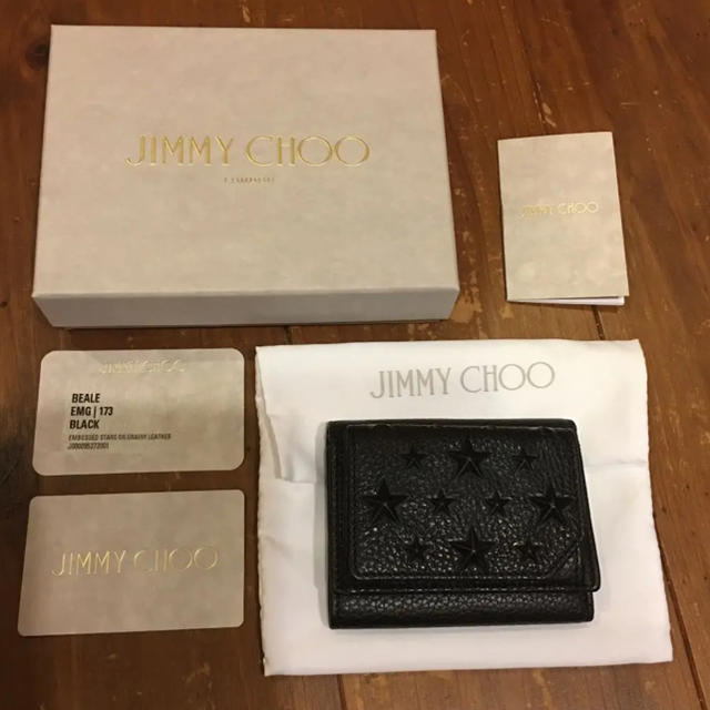 未使用品　ジミーチュウ　JIMMYCHOO 3つ折り財布エンボス