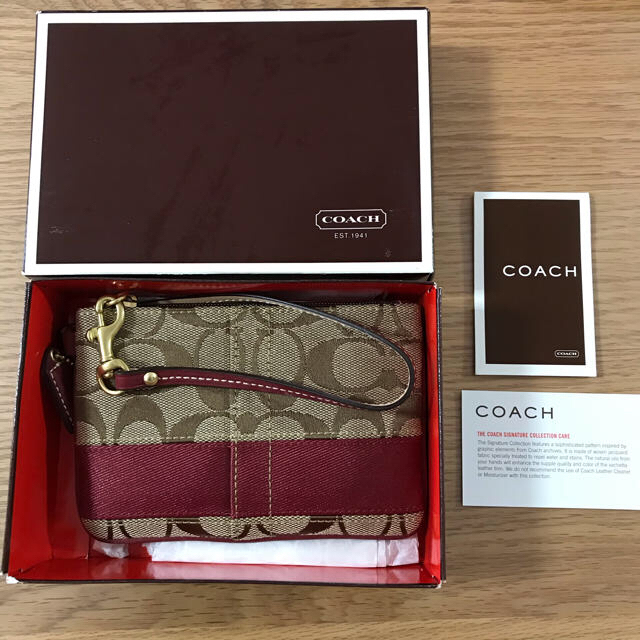 COACH(コーチ)の新品未使用 COACH ポーチ 箱付き レディースのファッション小物(ポーチ)の商品写真