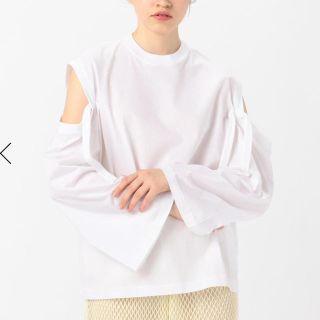 トーガ(TOGA)の新品未使用 TOGA PULLA ロンＴ 白(Tシャツ(長袖/七分))