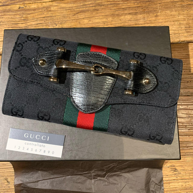 GUCCI グッチ 長財布 GGキャンバス 幸せなふたりに贈る結婚祝い 10720