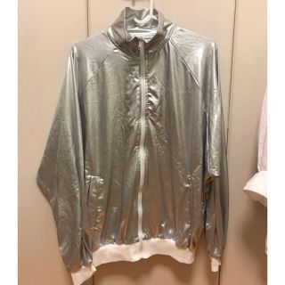 エイチアンドエム(H&M)の【美品】シルバー ジャケット ブルゾン(ブルゾン)